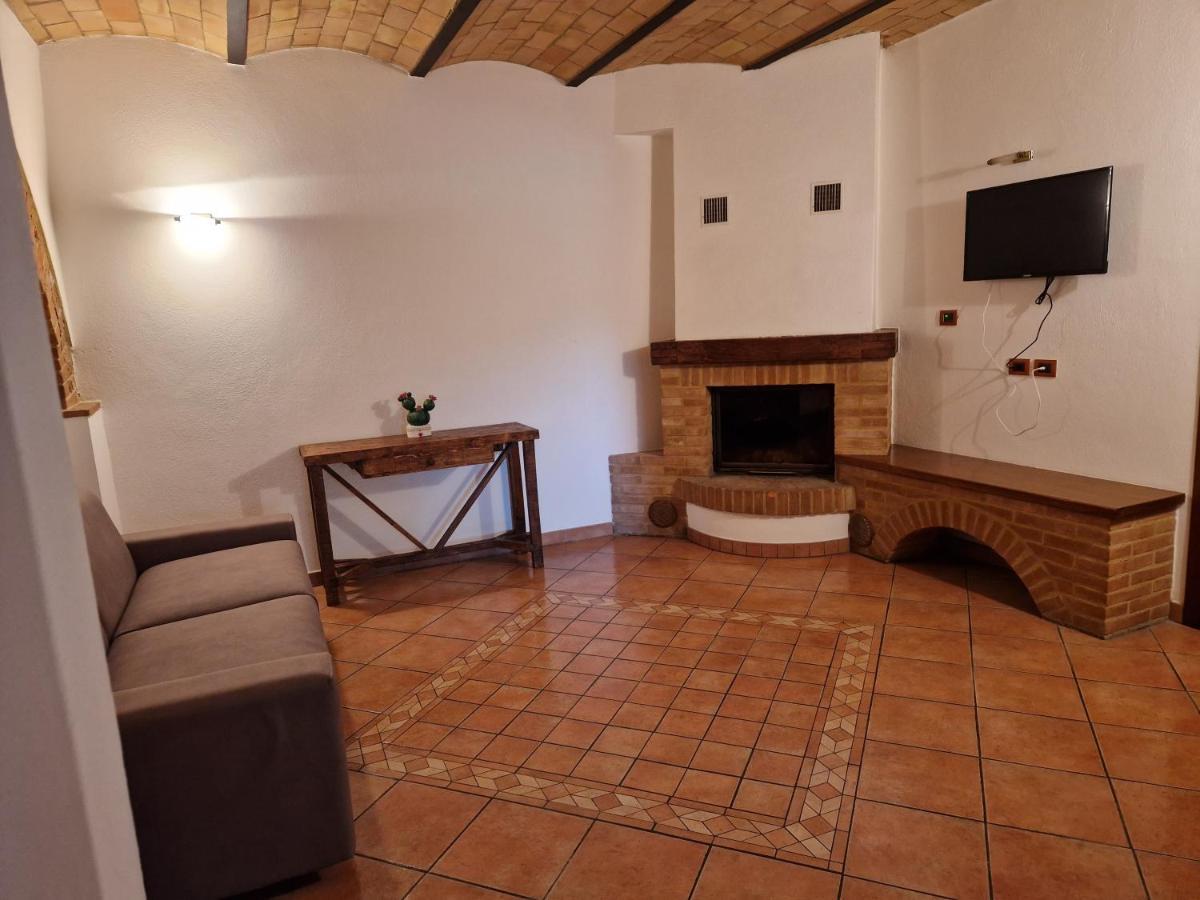 Agriturismo Montepinci Montalcino Esterno foto